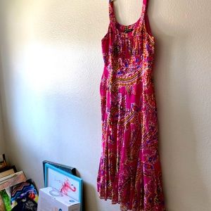 Jones New York ladies size 12 hot pink paisley print fit and flair midi